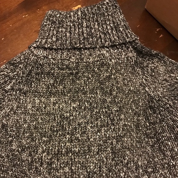 T12 turtleneck sweater - Picture 4 of 8